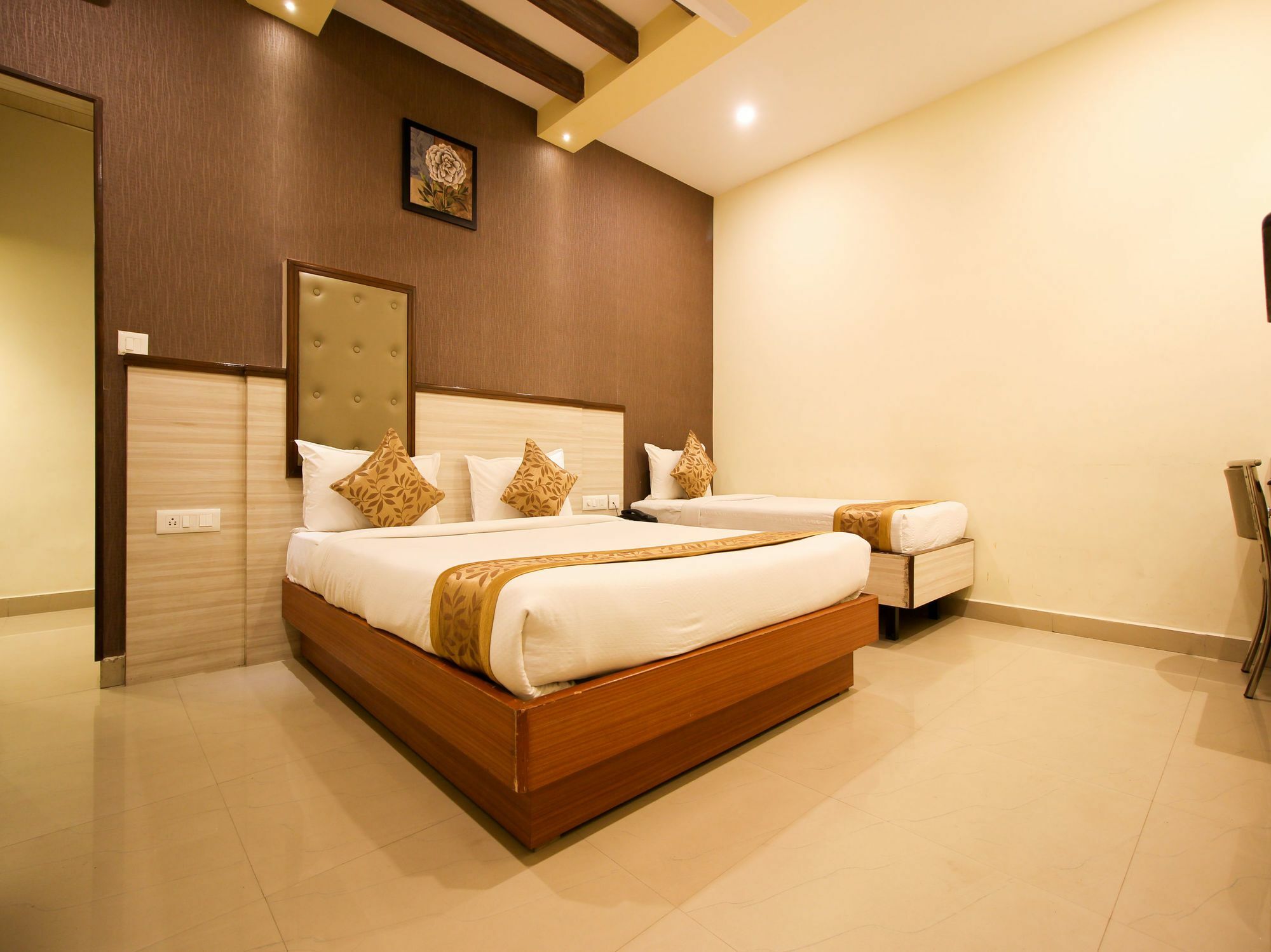 Oyo 6960 Kengeri Hotel Bangalore Exterior foto