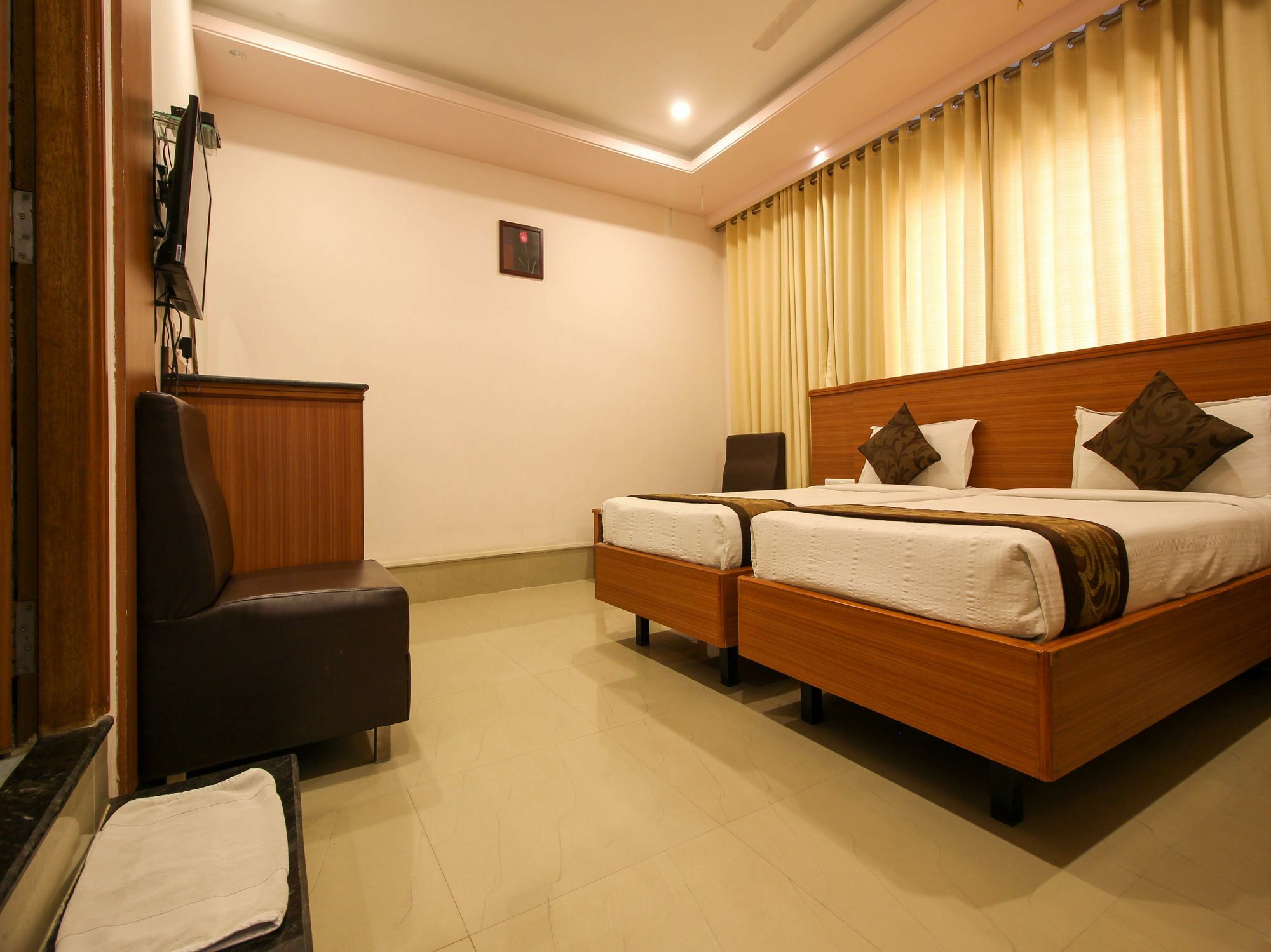 Oyo 6960 Kengeri Hotel Bangalore Exterior foto