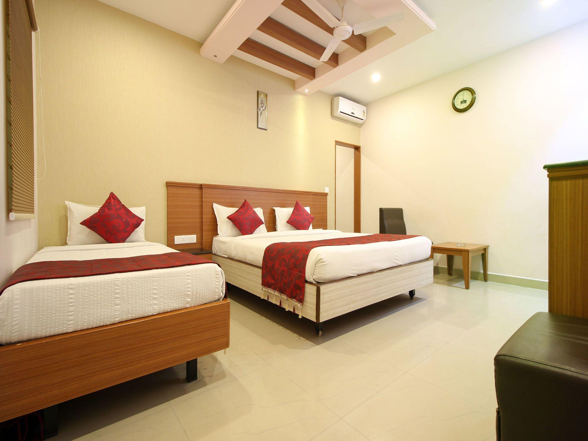 Oyo 6960 Kengeri Hotel Bangalore Exterior foto