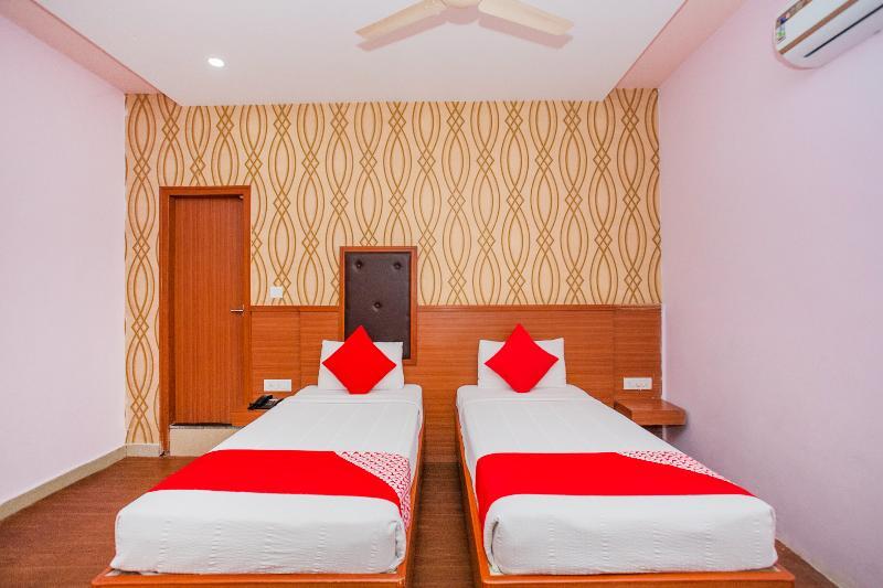 Oyo 6960 Kengeri Hotel Bangalore Exterior foto