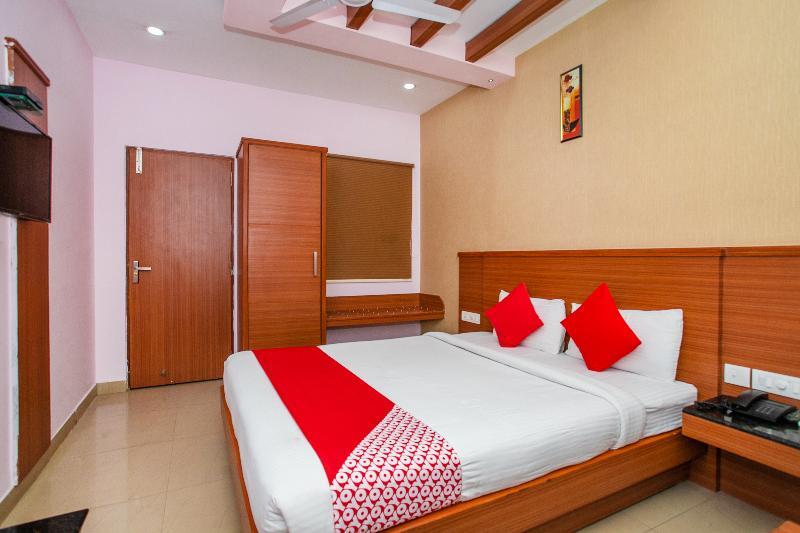 Oyo 6960 Kengeri Hotel Bangalore Exterior foto