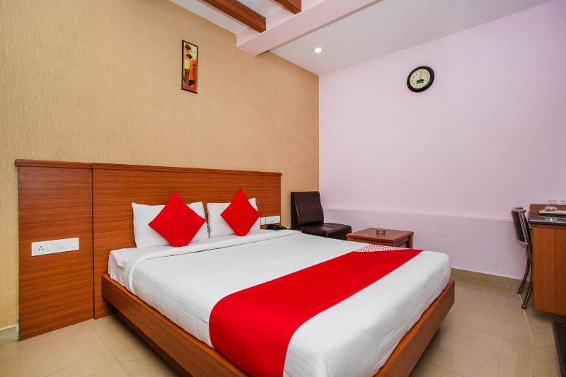 Oyo 6960 Kengeri Hotel Bangalore Exterior foto